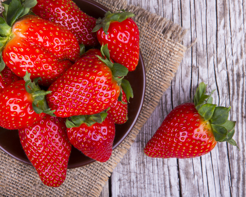 strawberries-e1461858660204