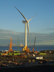 wind-turbine-954509_1280-225×300