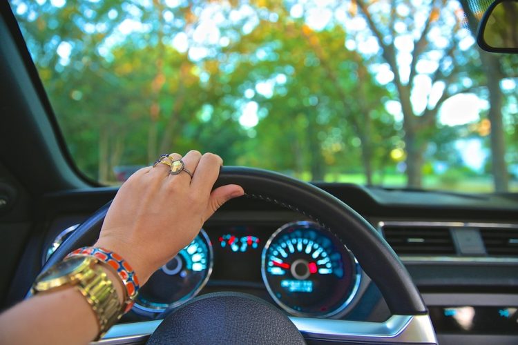 driving-918950_960_720