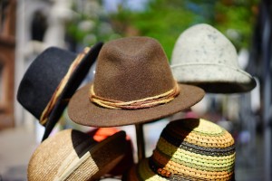 hats-1365961_1280-300×200