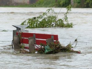 high-water-123222_640-300×225