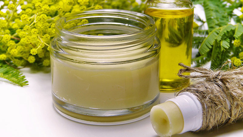 natural-body-butters_cream-3496778_silviarita_pixabay
